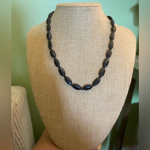 Black bead necklace - Picture 1 of 4